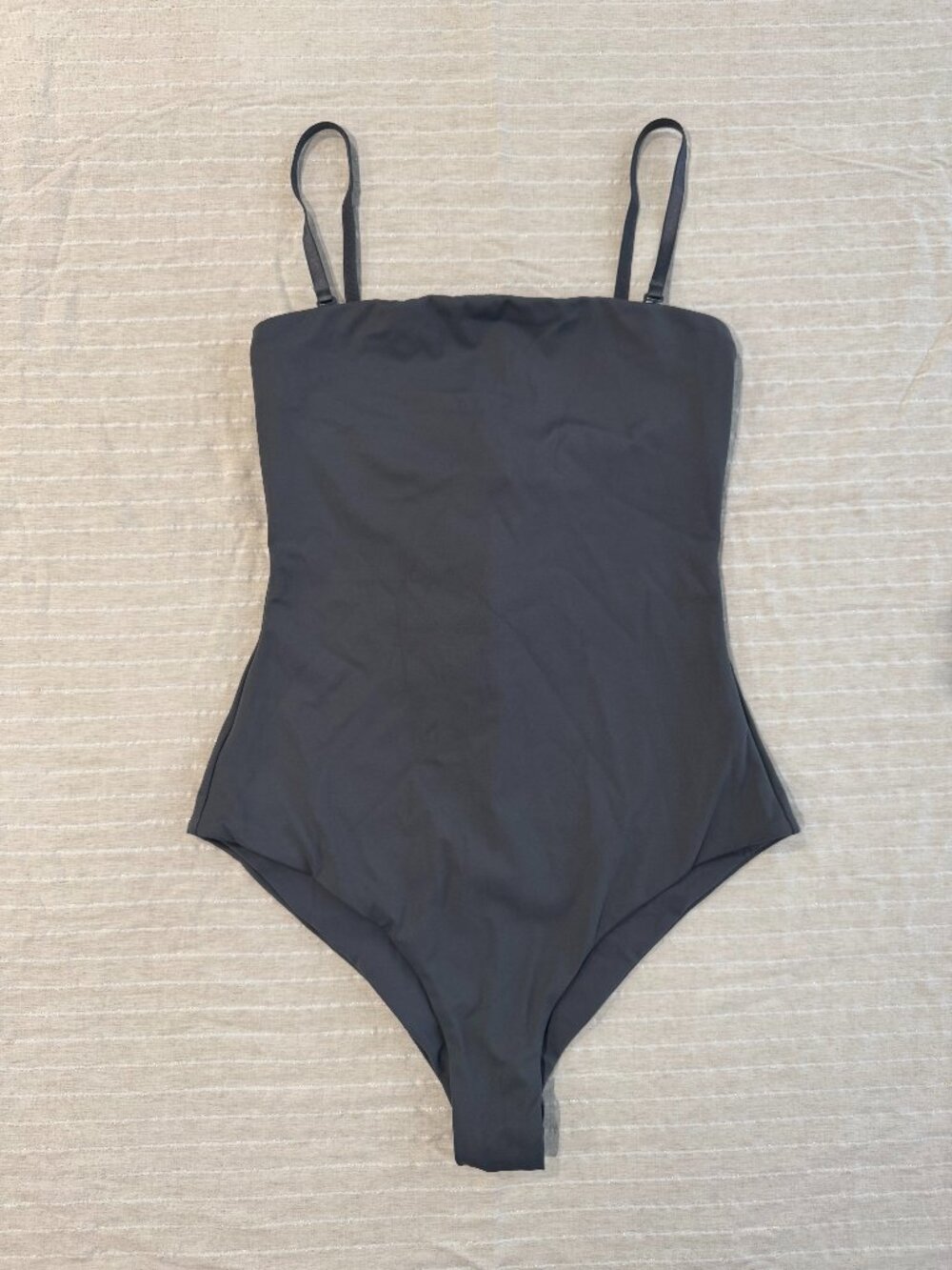 SKIMS Sculpting Swim Strapless One Piece in Gunmetal Size Large